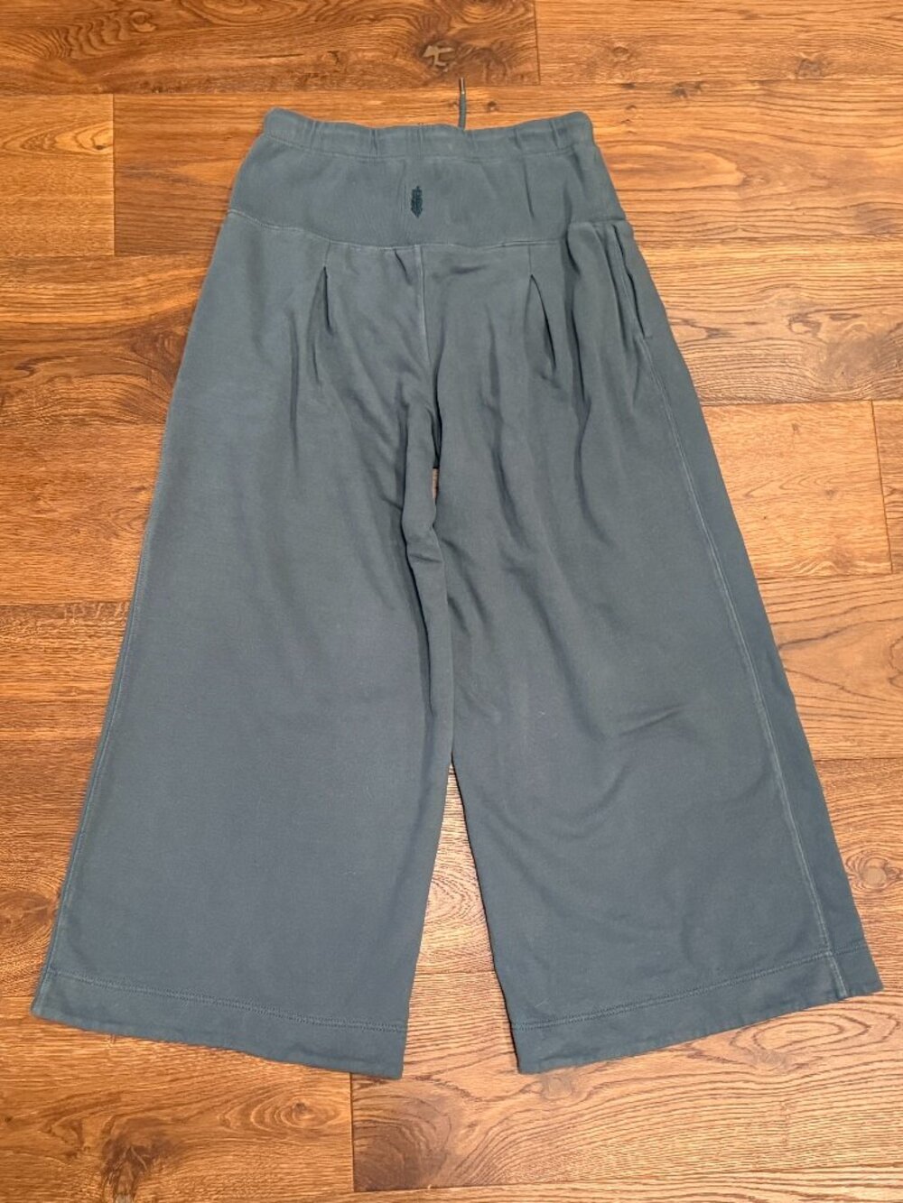 NWOT - Free People Movement - Studio Siren Pants - Pine Green - Size L - Picture 6 of 6